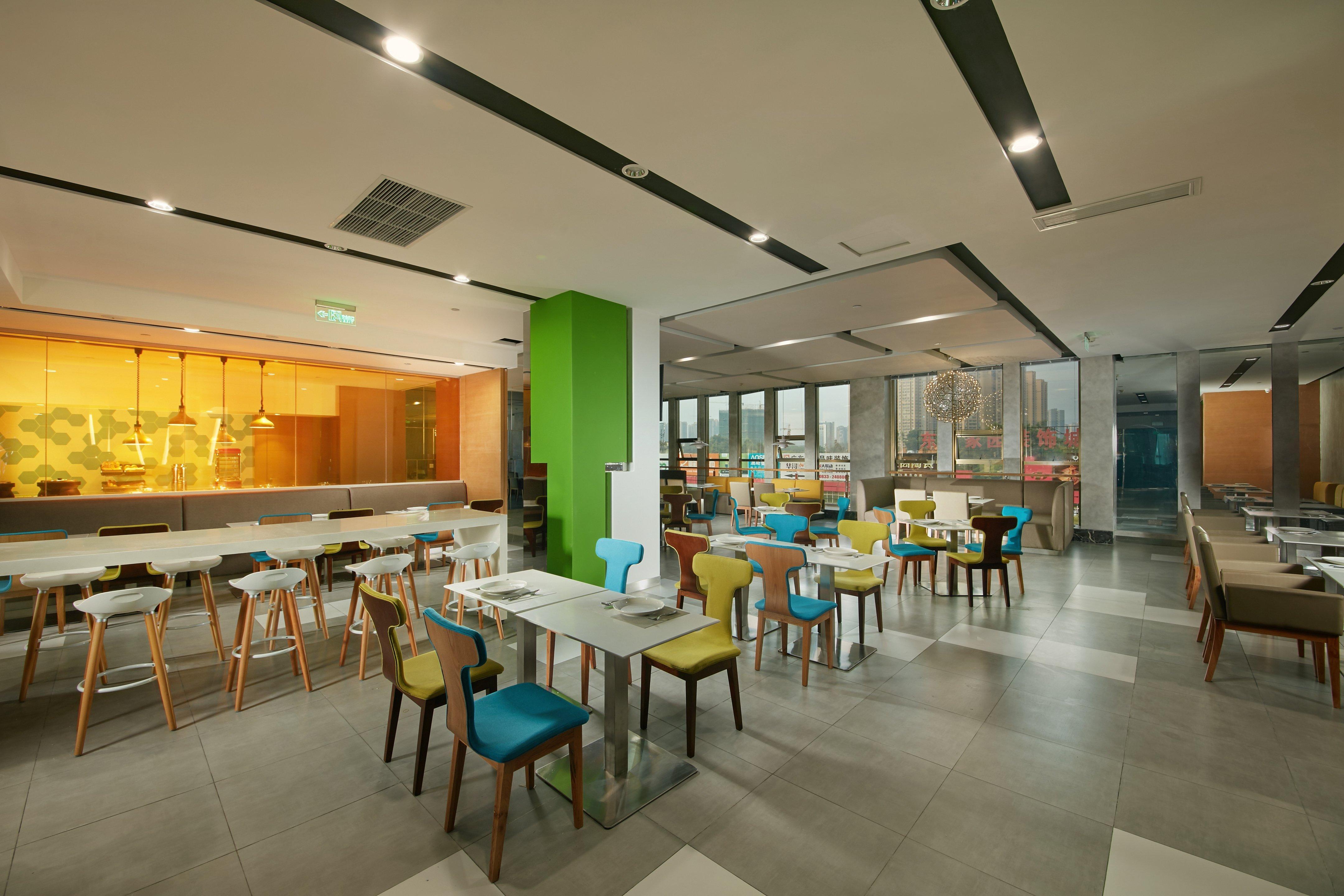 Holiday Inn Express Leshan City Square By Ihg High Speed Rail And Leshan Giant Buddha Dış mekan fotoğraf