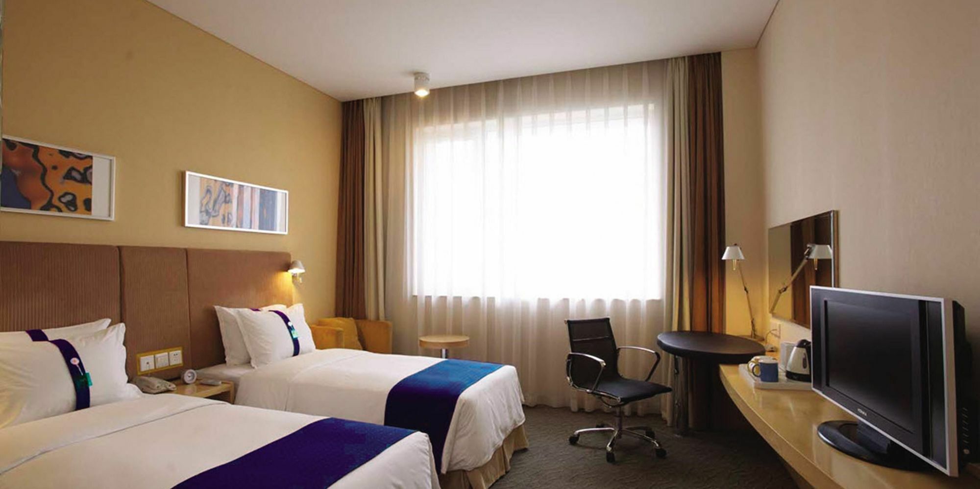 Holiday Inn Express Leshan City Square By Ihg High Speed Rail And Leshan Giant Buddha Dış mekan fotoğraf