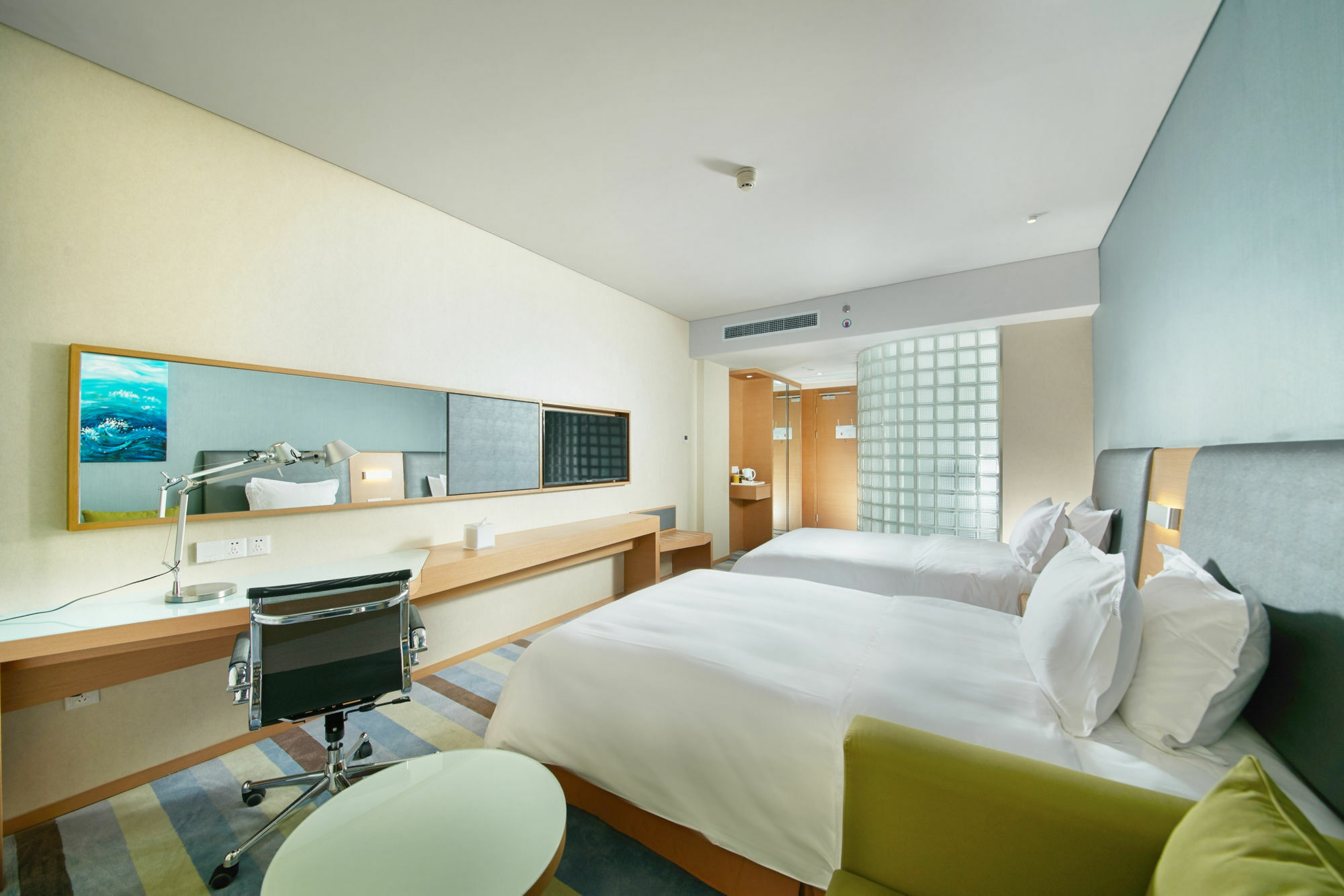 Holiday Inn Express Leshan City Square By Ihg High Speed Rail And Leshan Giant Buddha Dış mekan fotoğraf